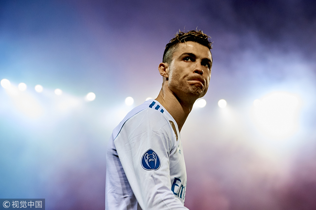  巴黎圣日耳曼主场大胜，巩固积分榜首位置  