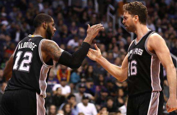  森林狼双塔合砍六十四分屠公牛  